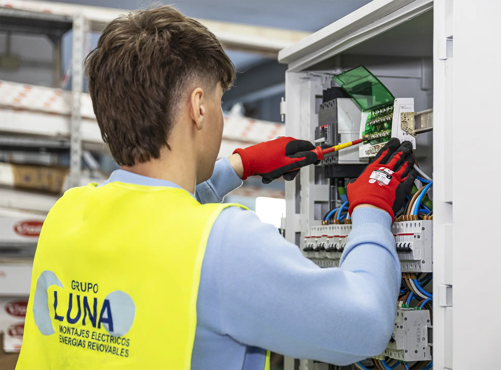 ingenieria cuadros electricos control luna